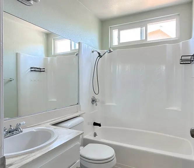 1359 Calle De Oro — Photo 10