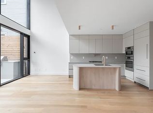 112 India St FLOOR 1, Brooklyn, NY 11222