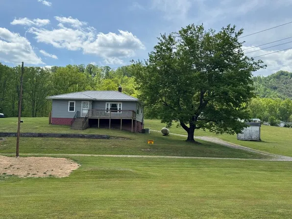 80 Berry Heights Rd, Fayetteville, WV 25840