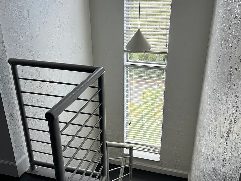 1660 NE 135th St #15 — Photo 11