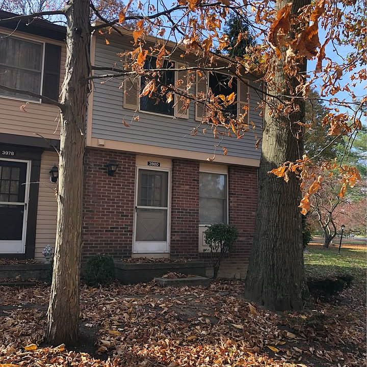 1st image of 3980 Lake Run Blvd