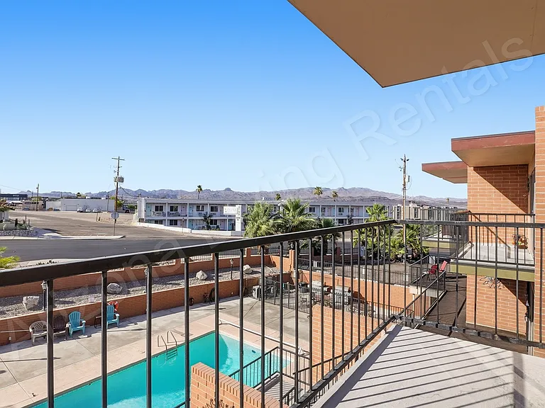 89 Acoma Blvd N #18 — Photo 15