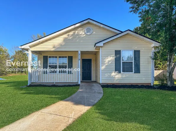 218 Dove Pl, Social Circle, GA 30025