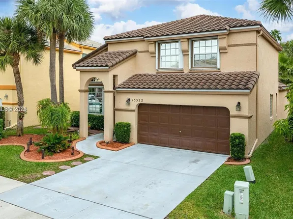 15522 NW 12th Ct, Pembroke Pines, FL 33028