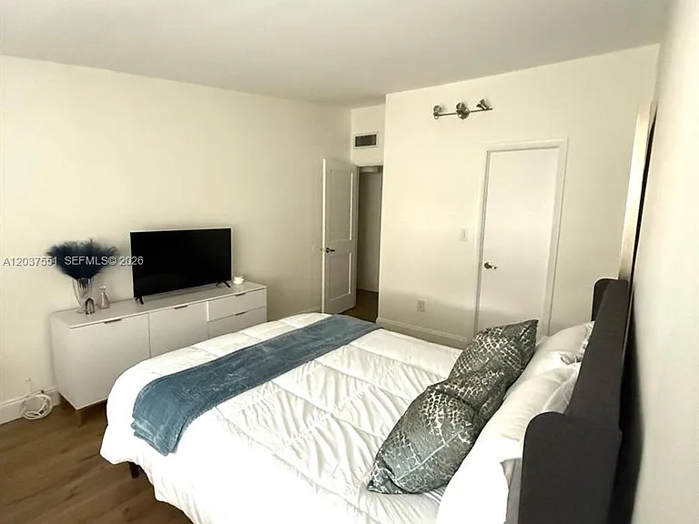 7968 SW 105th Pl — Photo 24
