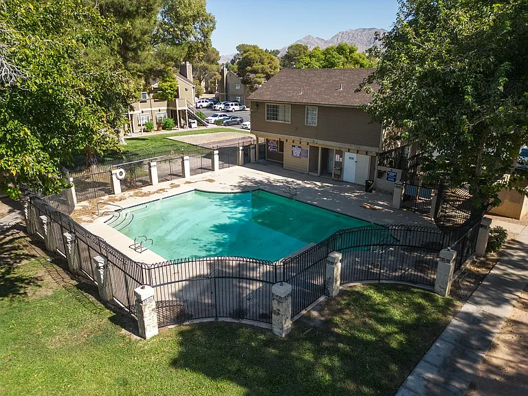 2674 Bryandouglas Dr — Photo 13