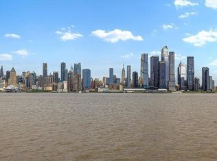 24 Cambridge Way, Weehawken, NJ 07086