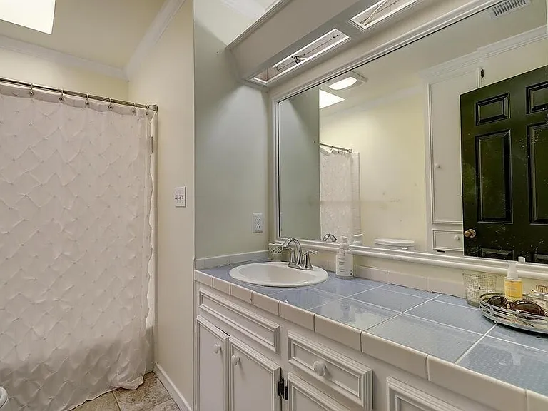 3417 Newcastle Dr — Photo 17