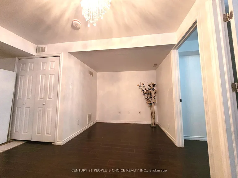 40 Palm Tree Rd #BASMT — Photo 8
