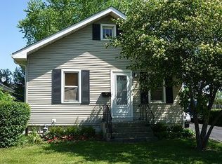 2610 W Ridgeland Ave, Waukegan, IL 60085