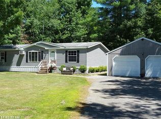25 Forest Hills Dr, Levant, ME 04456