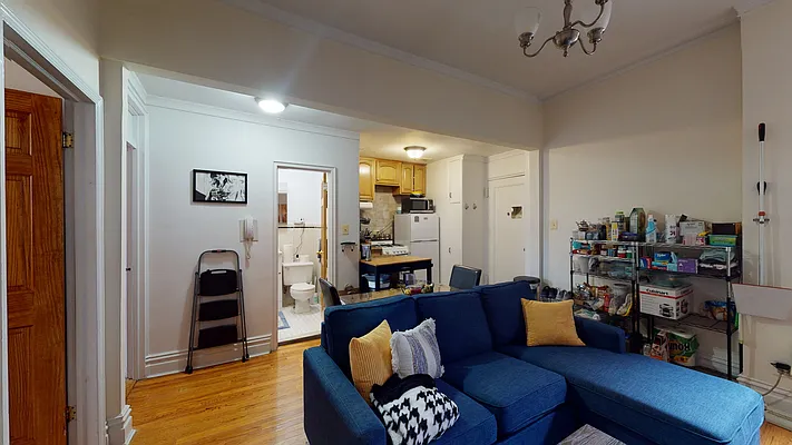 Rented by Bond New York | media 5