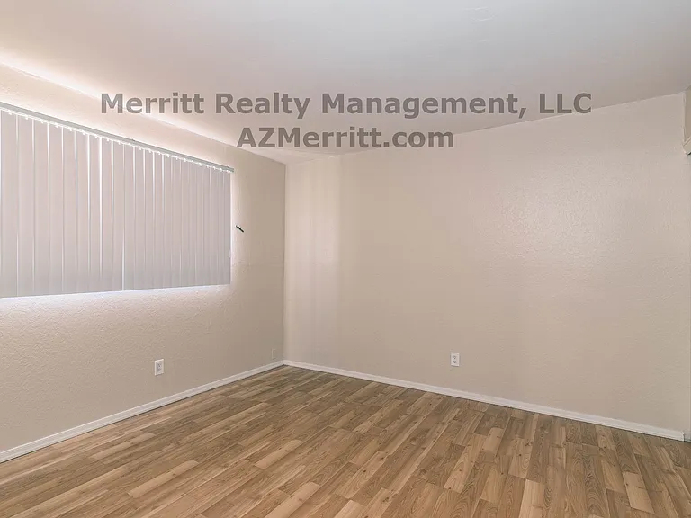 1646 N Mountain View Ave — Photo 13