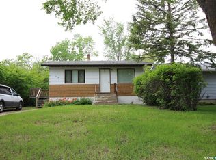 191 5th St E, Shaunavon, SK S0N2M0