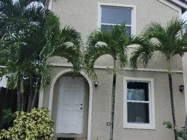 4839 Springfield St, Lake Worth, FL 33463
