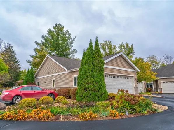 2710 Military Road, Cross Plains, WI 53528