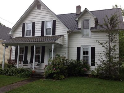 548 Clifton St, Damascus, VA, 24236