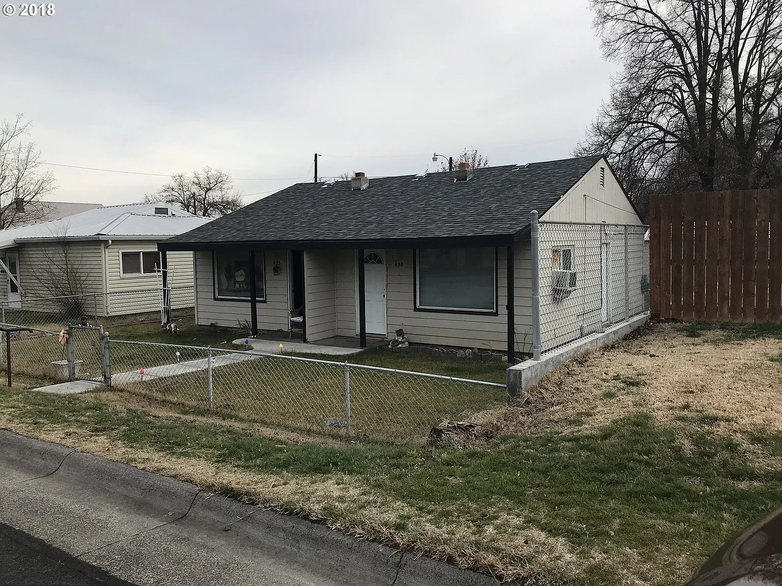 425 W Ridgeway Ave photo 1