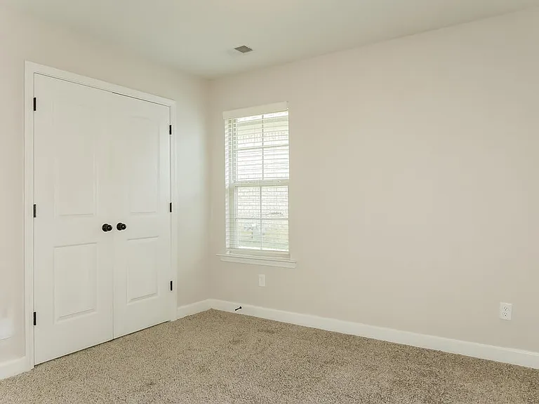 8047 Switzer Dr — Photo 11