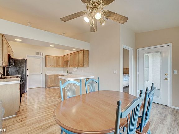 3rd image of 700 Capri Dr APT 31C