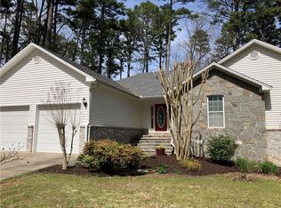 10089 White Oak Ln, Dardanelle, AR 72834