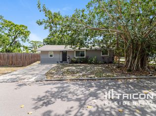 245 56th St N, Saint Petersburg, FL 33710