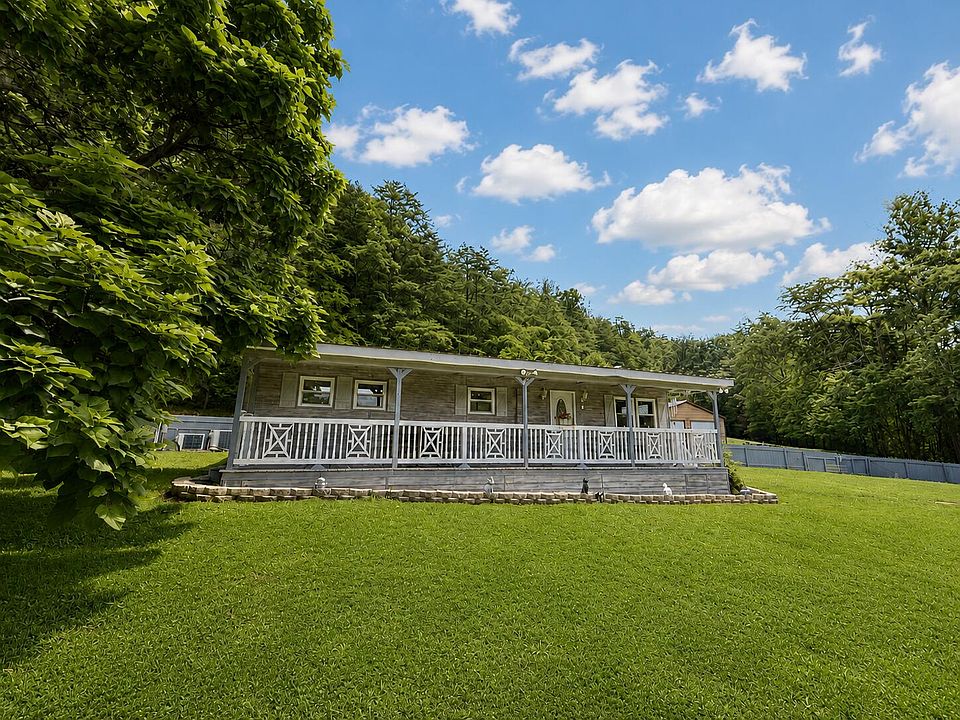 1st image of 4703 Shady Ln