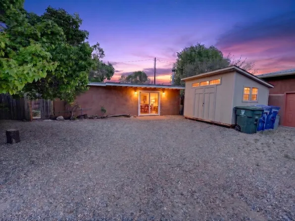 1564 Navajo Dr, Santa Fe, NM 87505