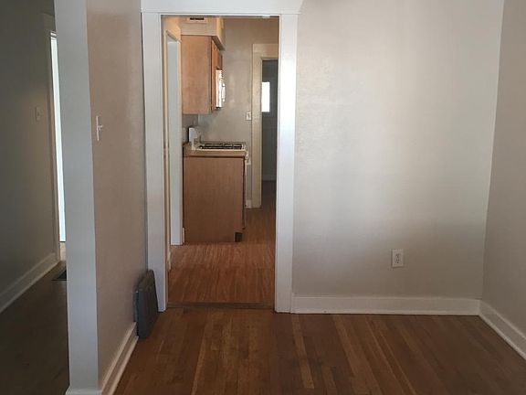 dining to kitchen