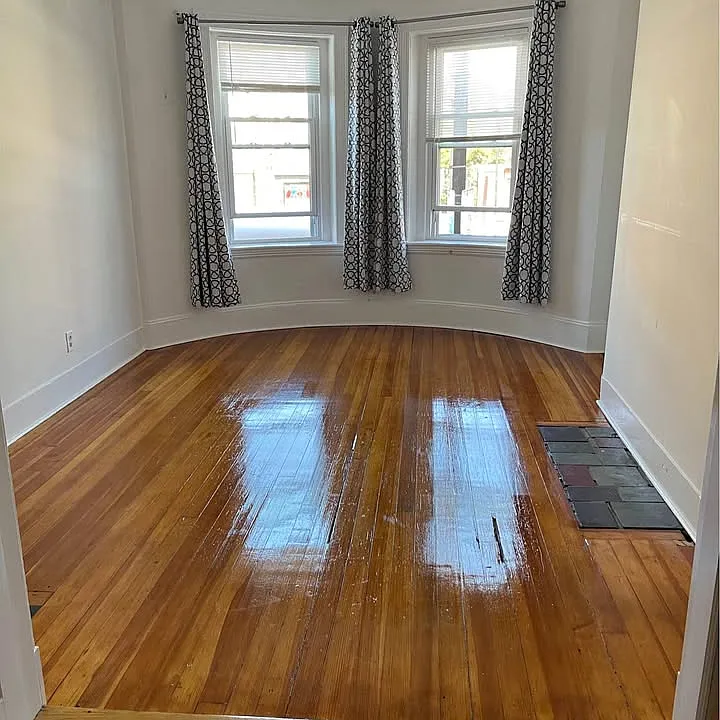 752 Huntington Ave #1