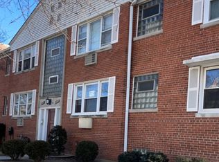 6551 N Damen Ave #4, Chicago, IL 60645