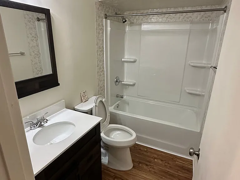 407 Ocean Ave — Photo 9