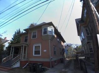 28 Whitmarsh St, Providence, RI 02907