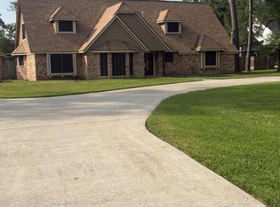 2404 Taylor Ln, Pearland, TX 77581