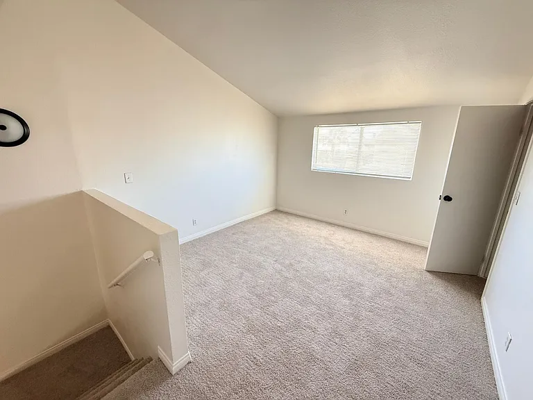 5165 Gray Ln #B — Photo 9