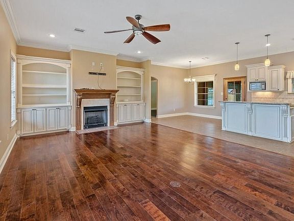 5th image of 2750 Ithaca Dr #D