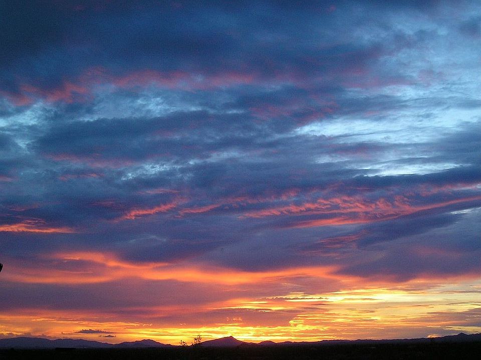 spectacular sunset from the back yard August 2007