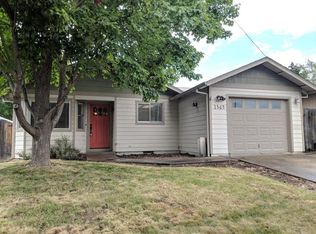 1365 Flower St, Medford, OR 97504