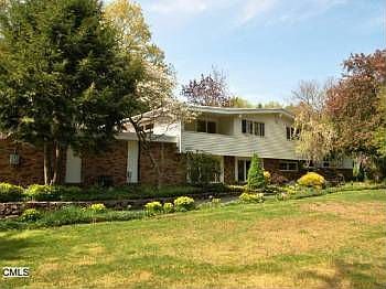 2nd image of 56 Ravenwood Dr