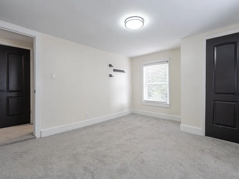 1114 Hoover Ave — Photo 15