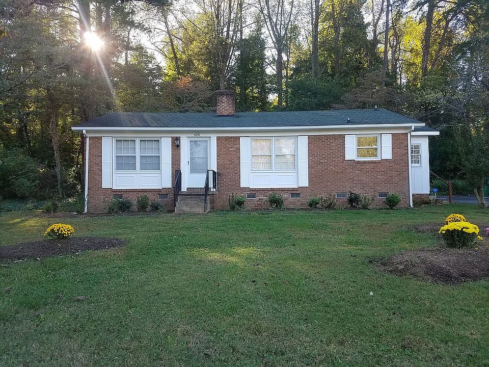 1st image of 626 Dogwood Cir