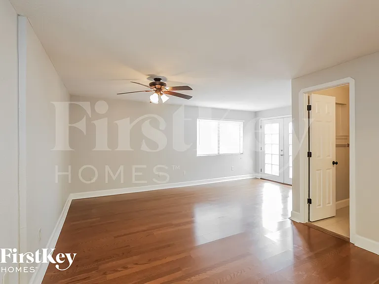 3827 E Friess Dr — Photo 10