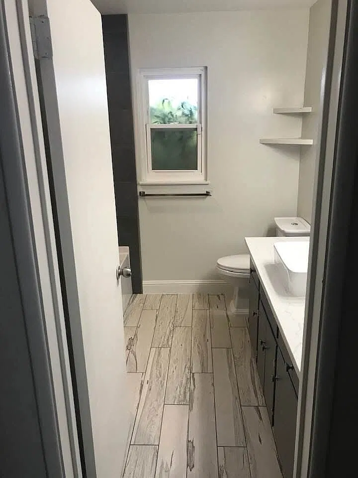 3 bed, 1.5 bath, 1392 sqft, $2,000 — Photo 2