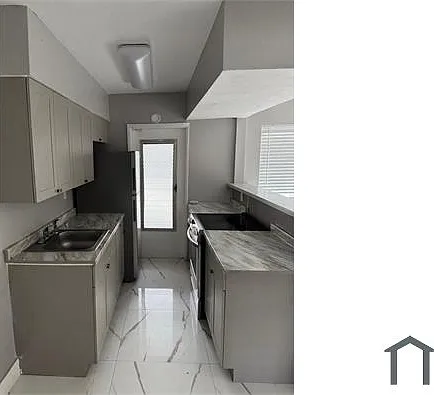 1040 NE 7th Ave #23 — Photo 3