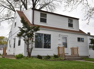 5909 N 71st St, Milwaukee, WI 53218