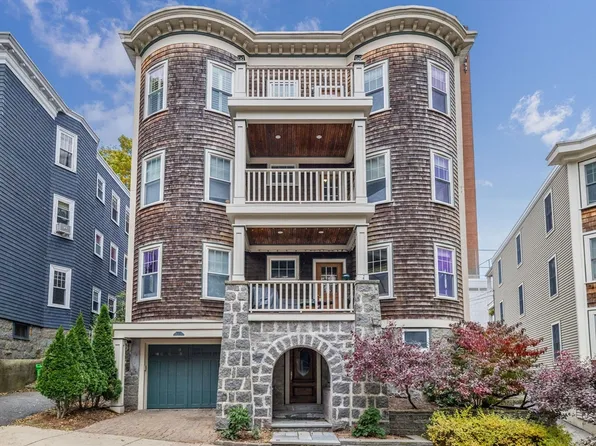 71 Parkton Rd #2, Jamaica Plain, MA 02130