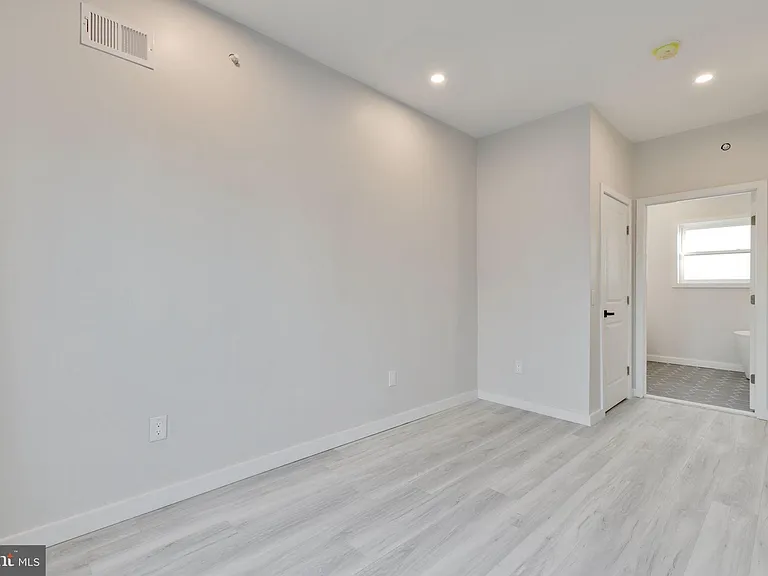 614 Hoffman St — Photo 28