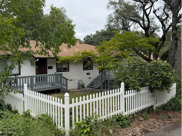 356 Chamberlain Ave APT A, Auburn, CA 95603