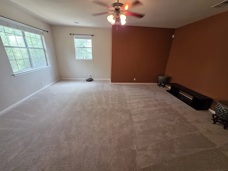 7901 Southwest Pkwy #15 — Photo 11