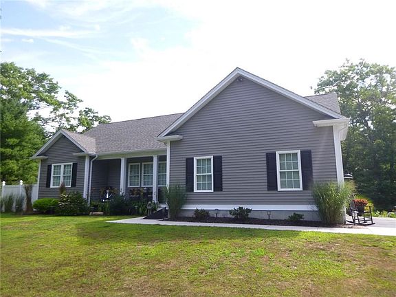 2nd image of 12 Hillside Dr